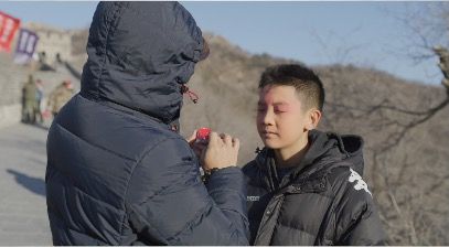 BoyMakingUp1_3840x2160_50fps_10bit_420