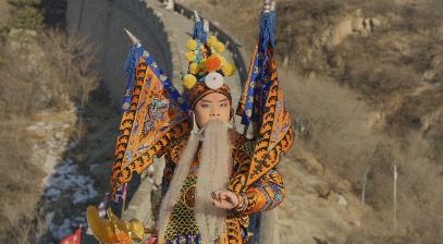 BoyWithCostume_3840x2160_50fps_10bit_420