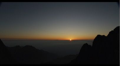 SunriseMountainHuang_3840x2160_25fps_10bit_420